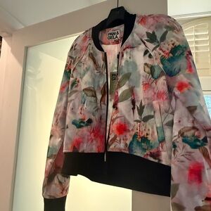 Never worn Pam & Gela— super chic and perfect piece transitioning to fall!